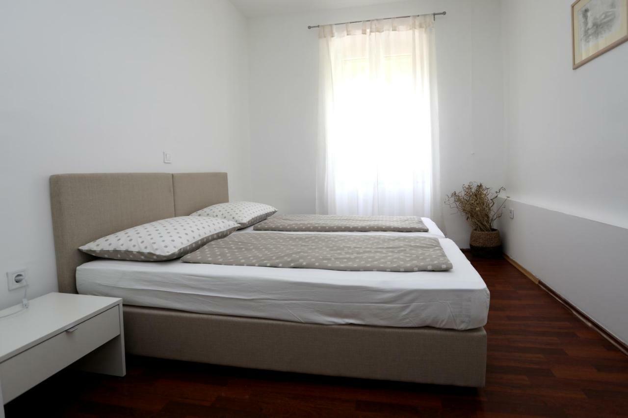 Apartman Cinkopan プーラ エクステリア 写真